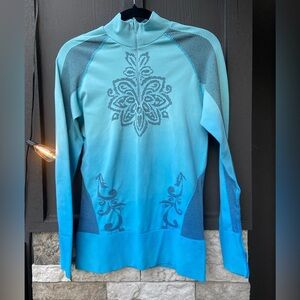 Athleta Ombré Teal and Black Activewear Top